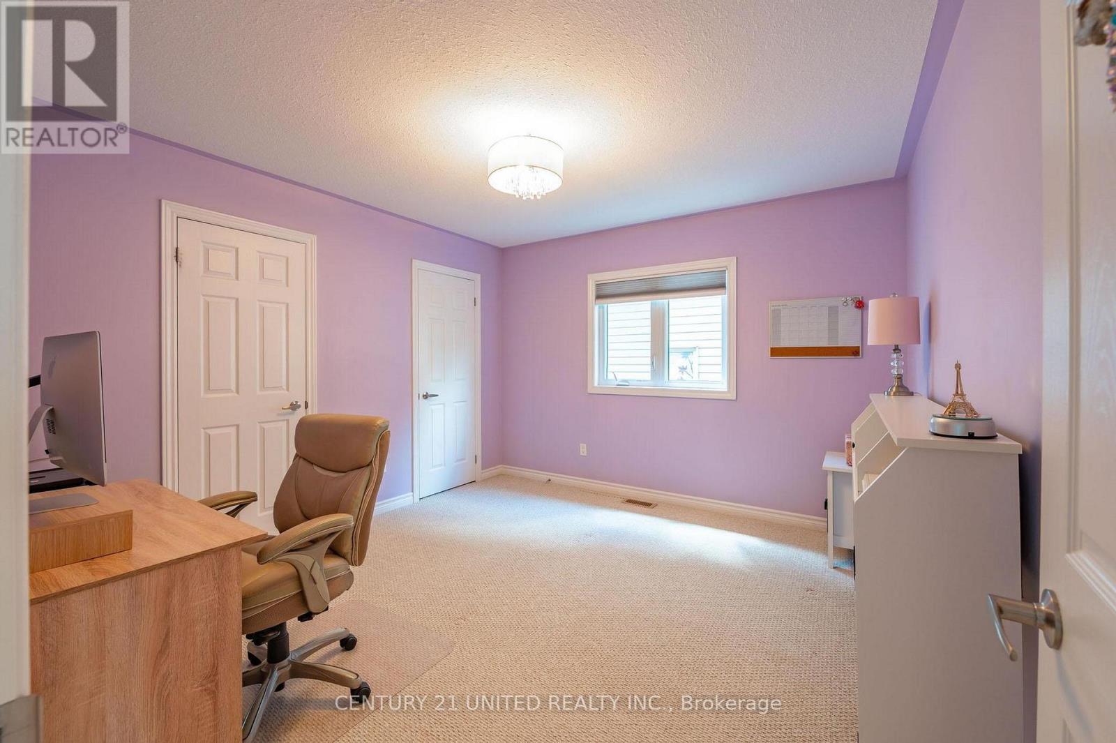 451 Raymond Street, Peterborough North (South), Ontario  K9H 7P3 - Photo 13 - X12182734
