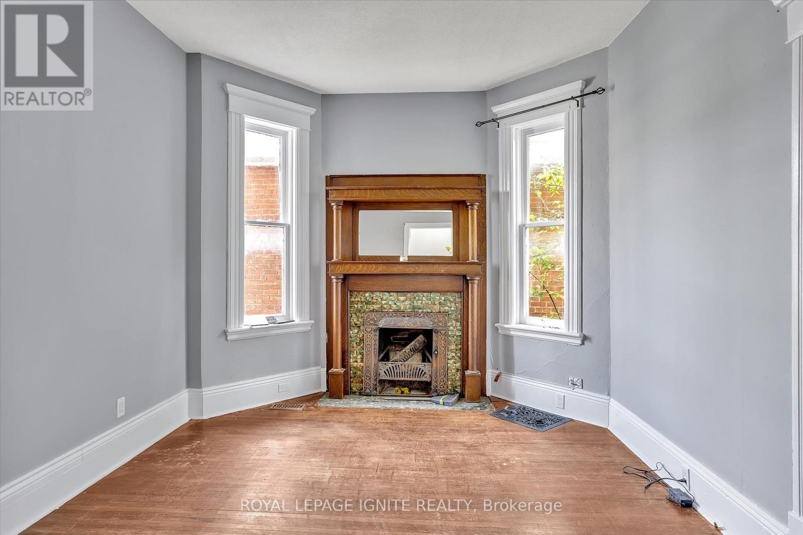 293 Dalhousie Street, Peterborough Central (South), Ontario  K9J 2M6 - Photo 10 - X12182706