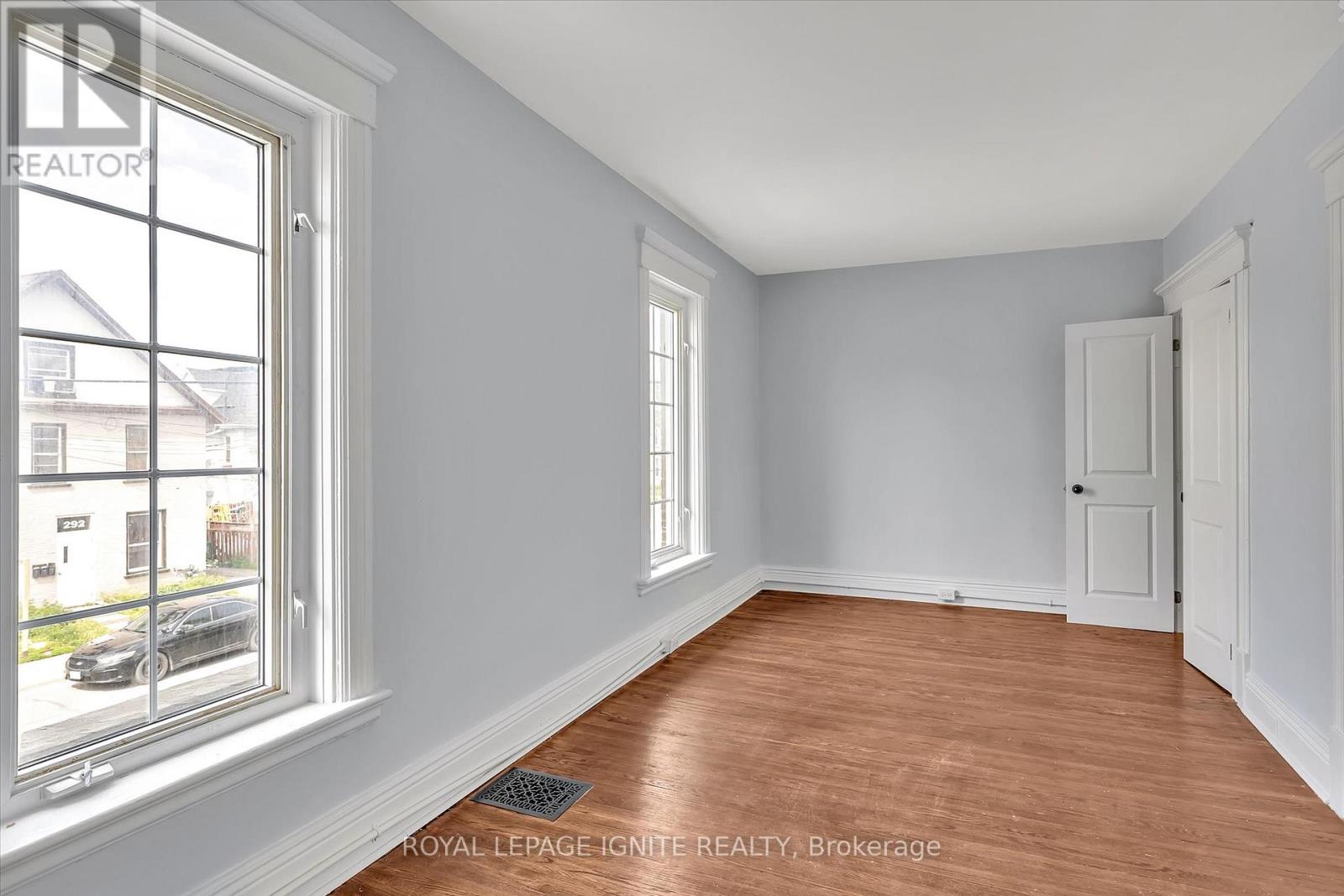 293 Dalhousie Street, Peterborough Central (South), Ontario  K9J 2M6 - Photo 23 - X12182706