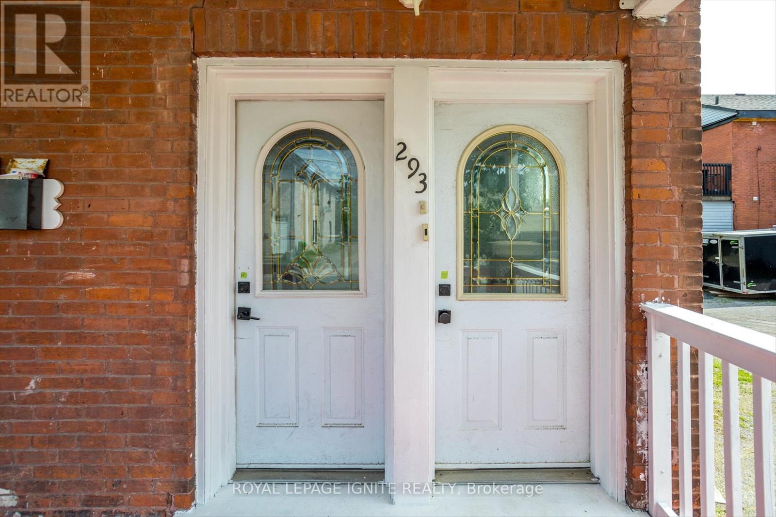 293 Dalhousie Street, Peterborough Central (South), Ontario  K9J 2M6 - Photo 5 - X12182706