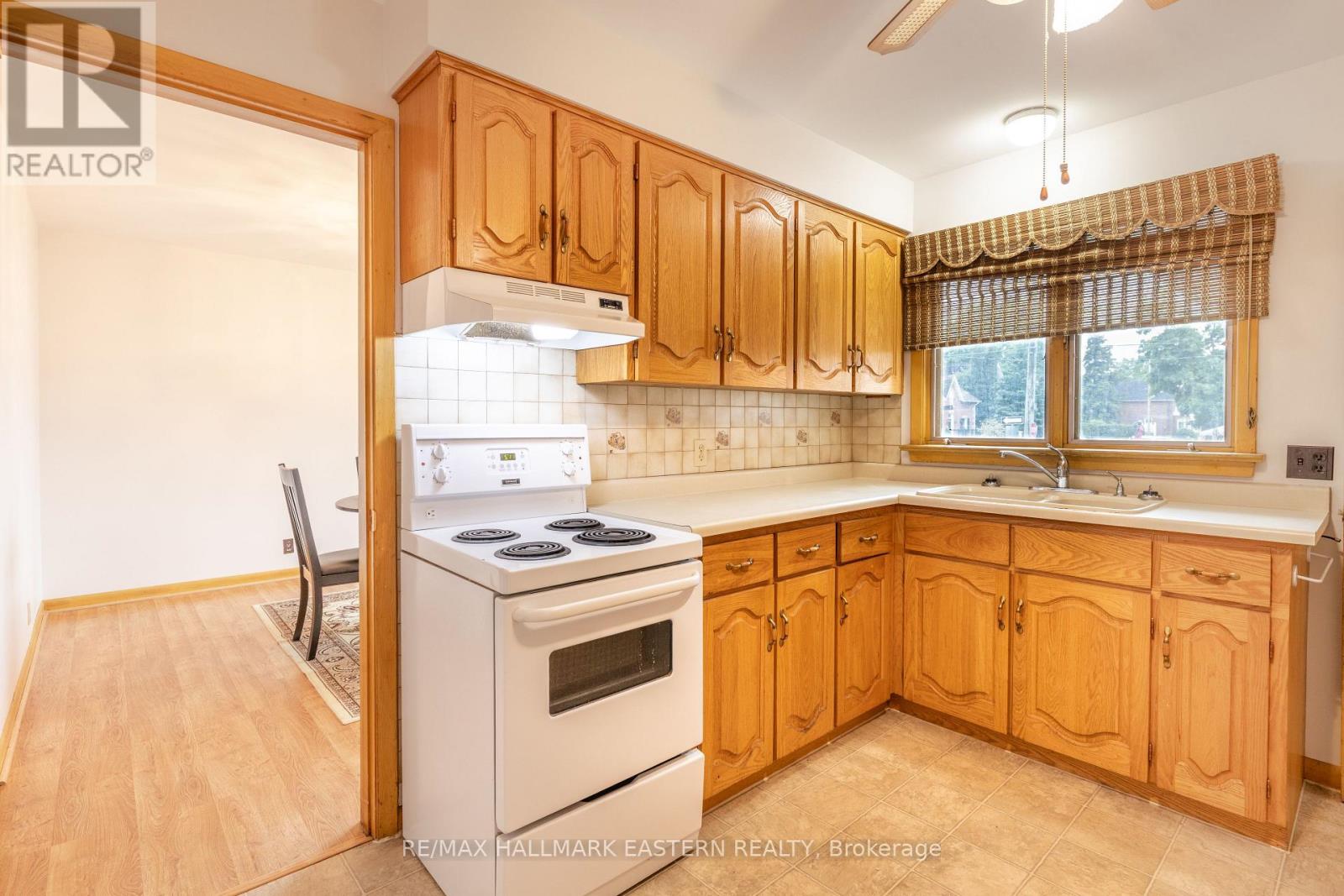 66 Doxsee Avenue N, Trent Hills (Campbellford), Ontario  K0L 1L0 - Photo 12 - X12183585