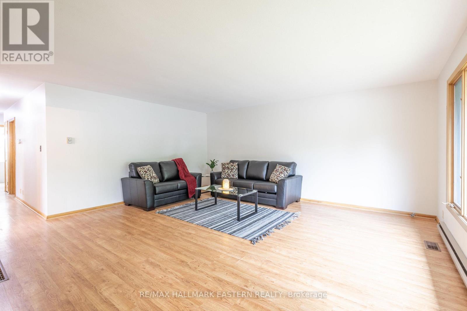 66 Doxsee Avenue N, Trent Hills (Campbellford), Ontario  K0L 1L0 - Photo 8 - X12183585