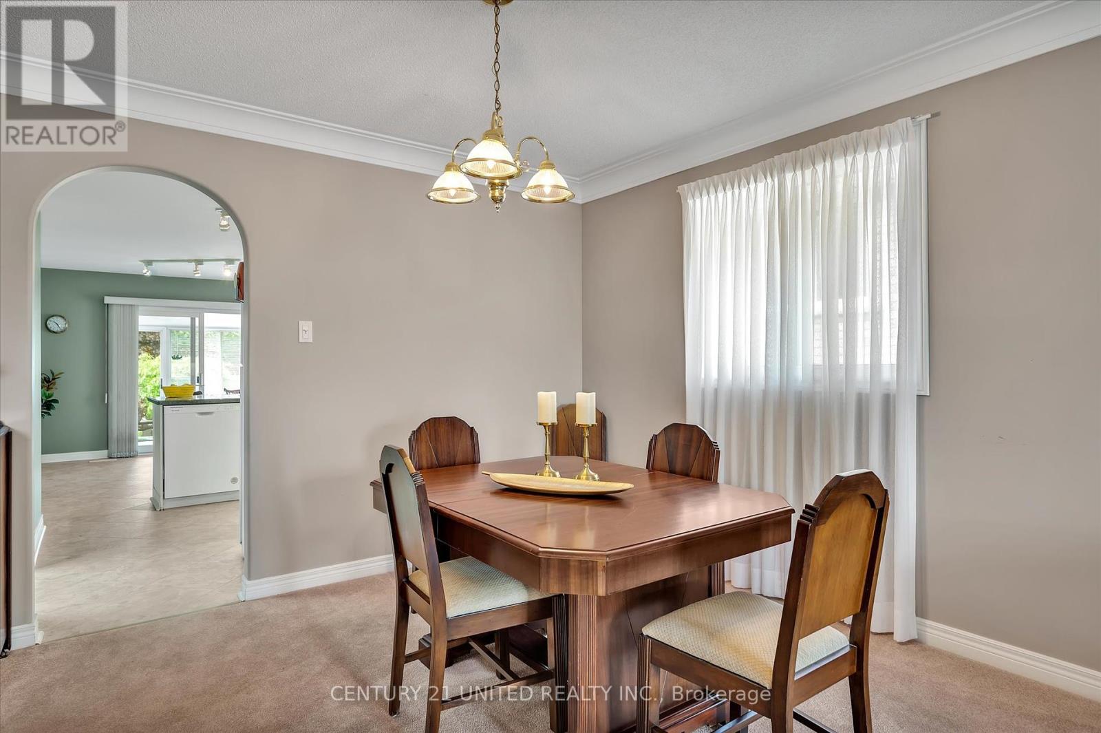 1329 White Crescent, Peterborough West (North), Ontario  K9K 2L6 - Photo 10 - X12183892