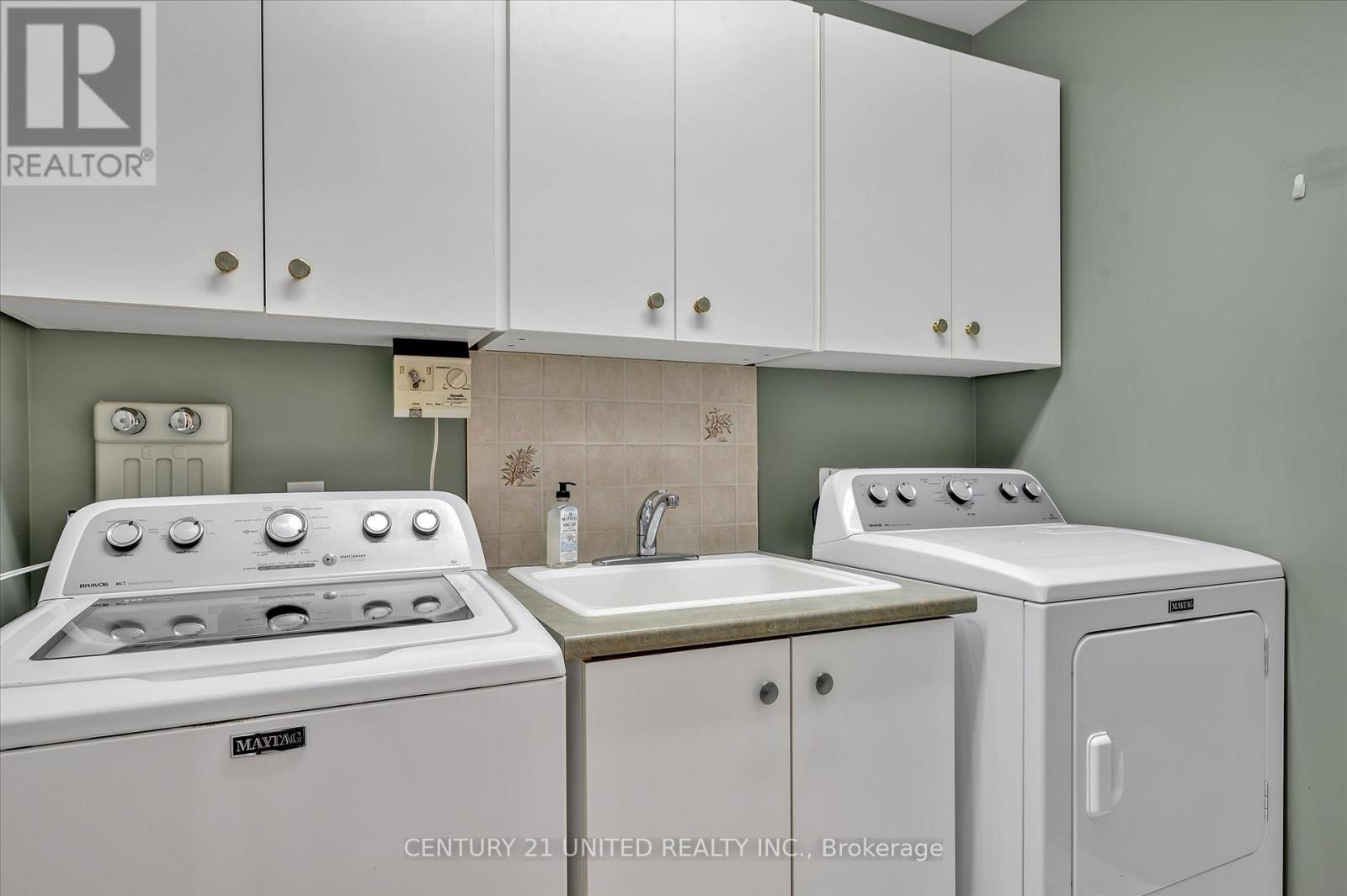 1329 White Crescent, Peterborough West (North), Ontario  K9K 2L6 - Photo 29 - X12183892