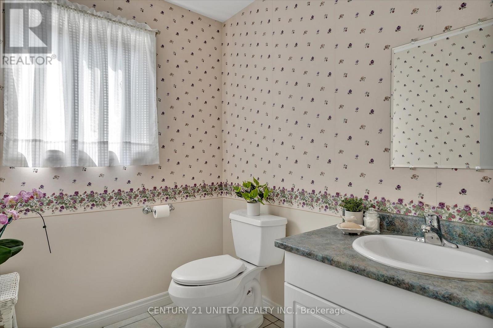 1329 White Crescent, Peterborough West (North), Ontario  K9K 2L6 - Photo 30 - X12183892