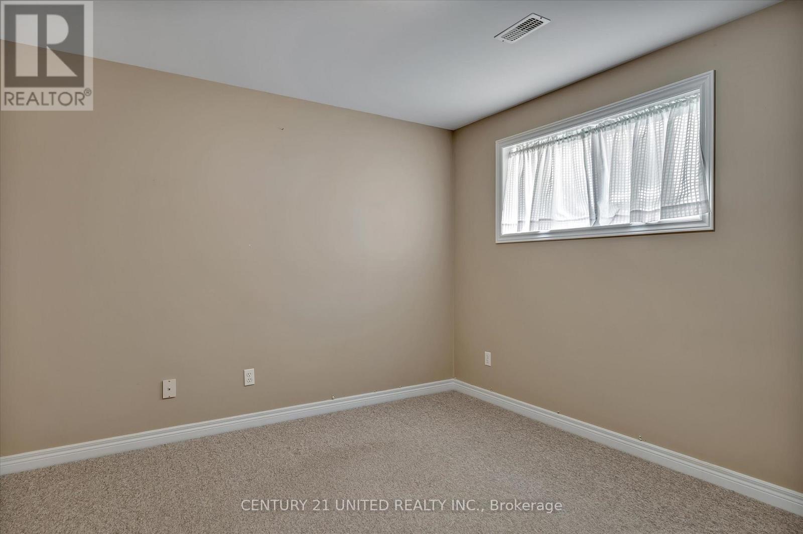 1329 White Crescent, Peterborough West (North), Ontario  K9K 2L6 - Photo 39 - X12183892