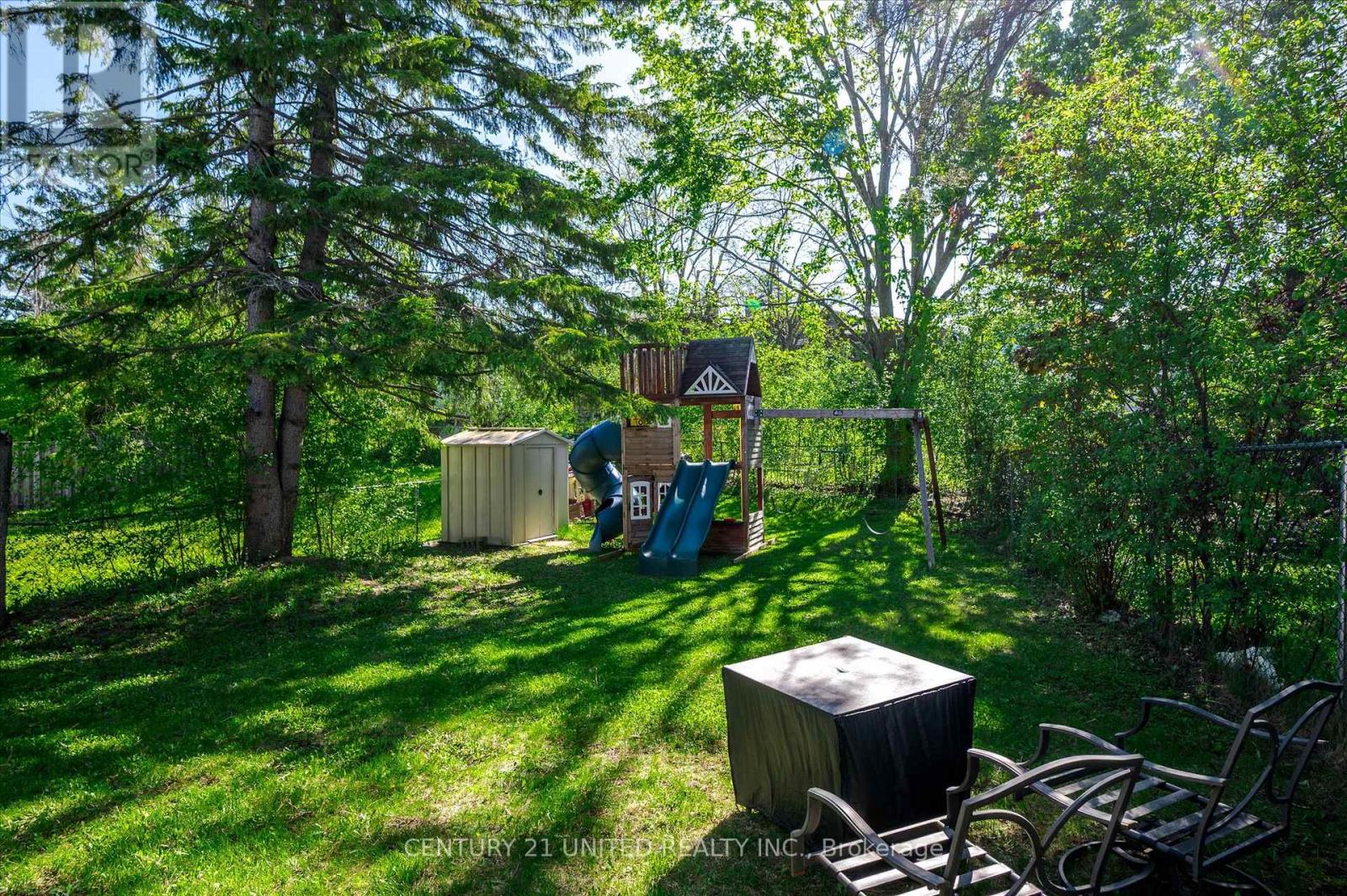 2032 Walker Avenue, Peterborough East (South), Ontario  K9L 1S1 - Photo 20 - X12183894
