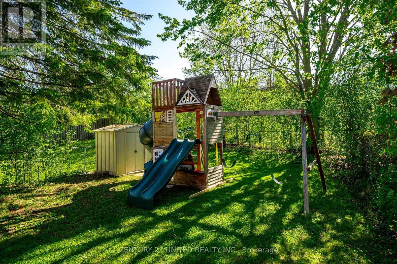 2032 Walker Avenue, Peterborough East (South), Ontario  K9L 1S1 - Photo 21 - X12183894