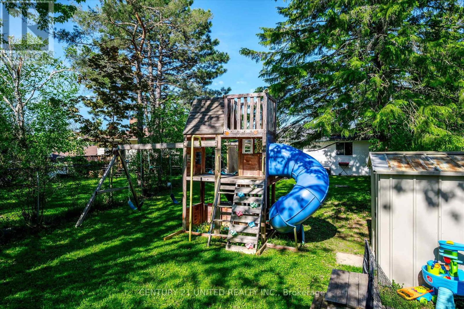 2032 Walker Avenue, Peterborough East (South), Ontario  K9L 1S1 - Photo 24 - X12183894