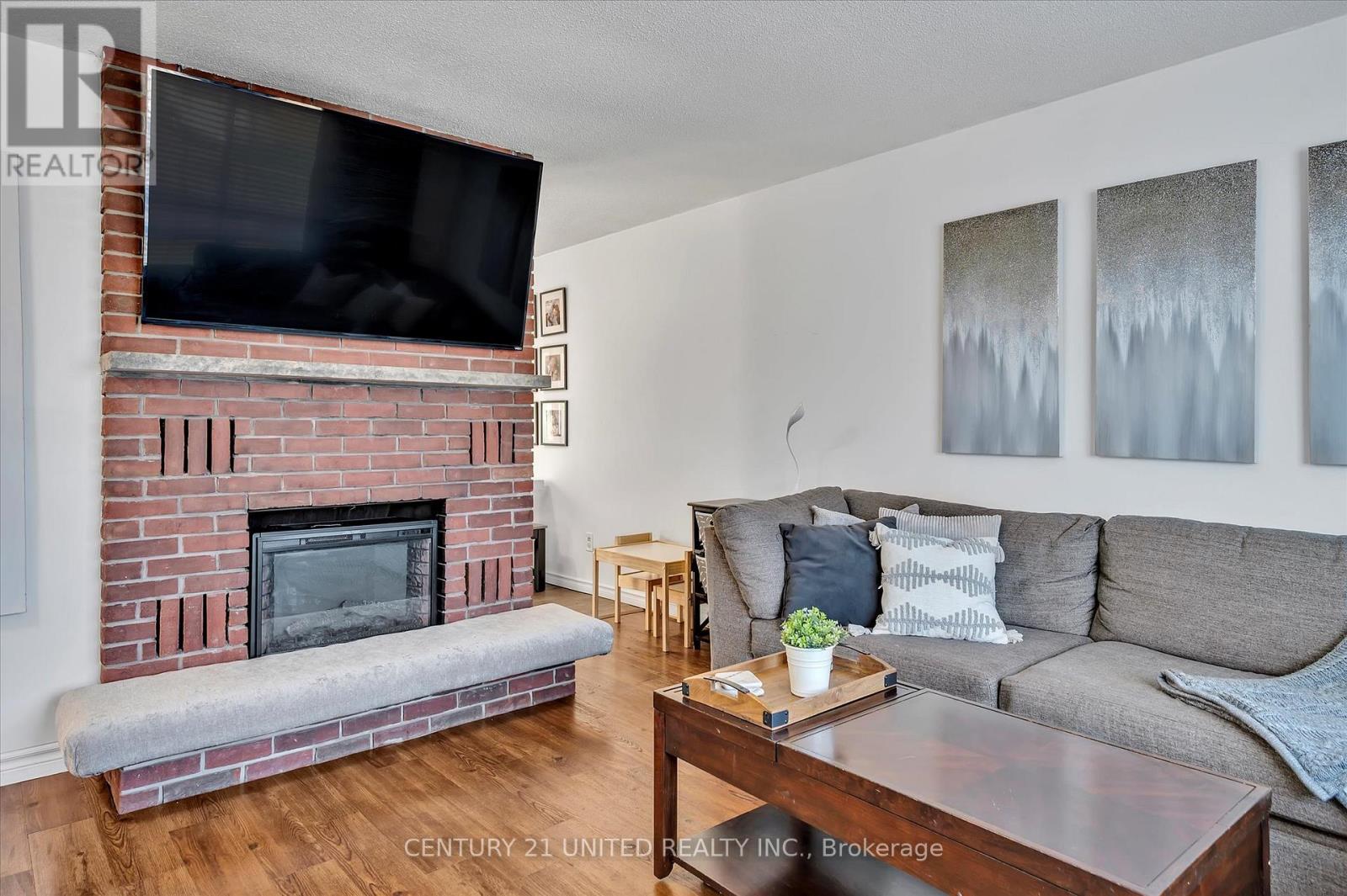 2032 Walker Avenue, Peterborough East (South), Ontario  K9L 1S1 - Photo 28 - X12183894