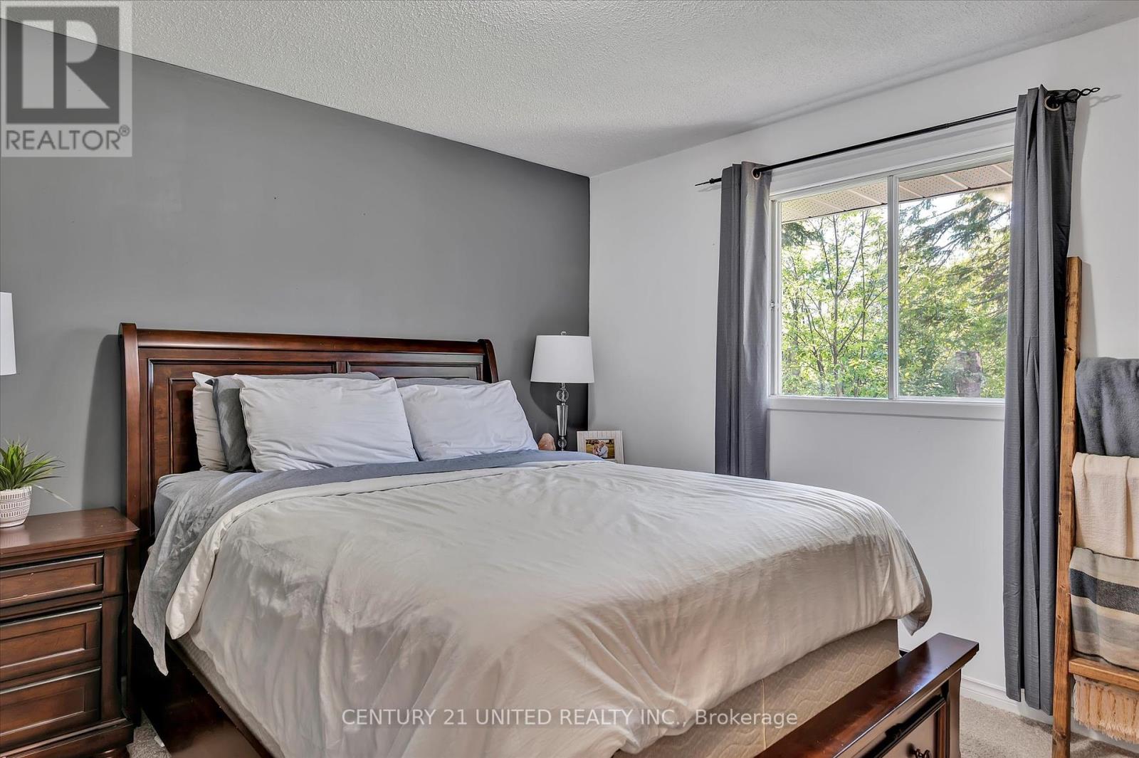 2032 Walker Avenue, Peterborough East (South), Ontario  K9L 1S1 - Photo 30 - X12183894