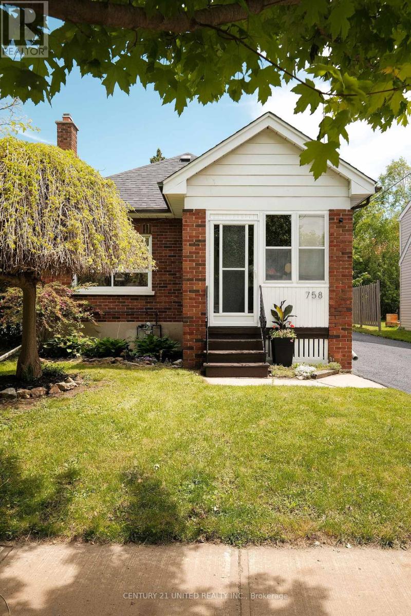 758 Bethune Street, Peterborough North (South), Ontario  K9H 4A6 - Photo 2 - X12183919