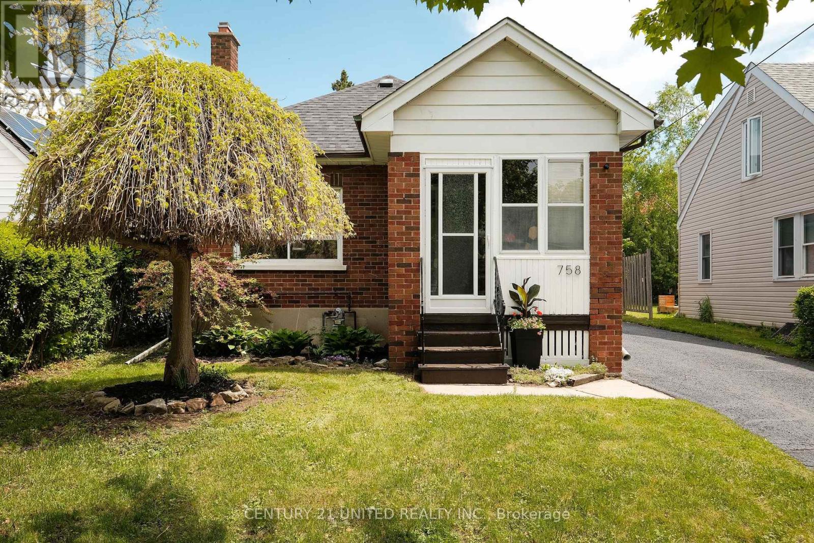 758 Bethune Street, Peterborough North (South), Ontario  K9H 4A6 - Photo 3 - X12183919
