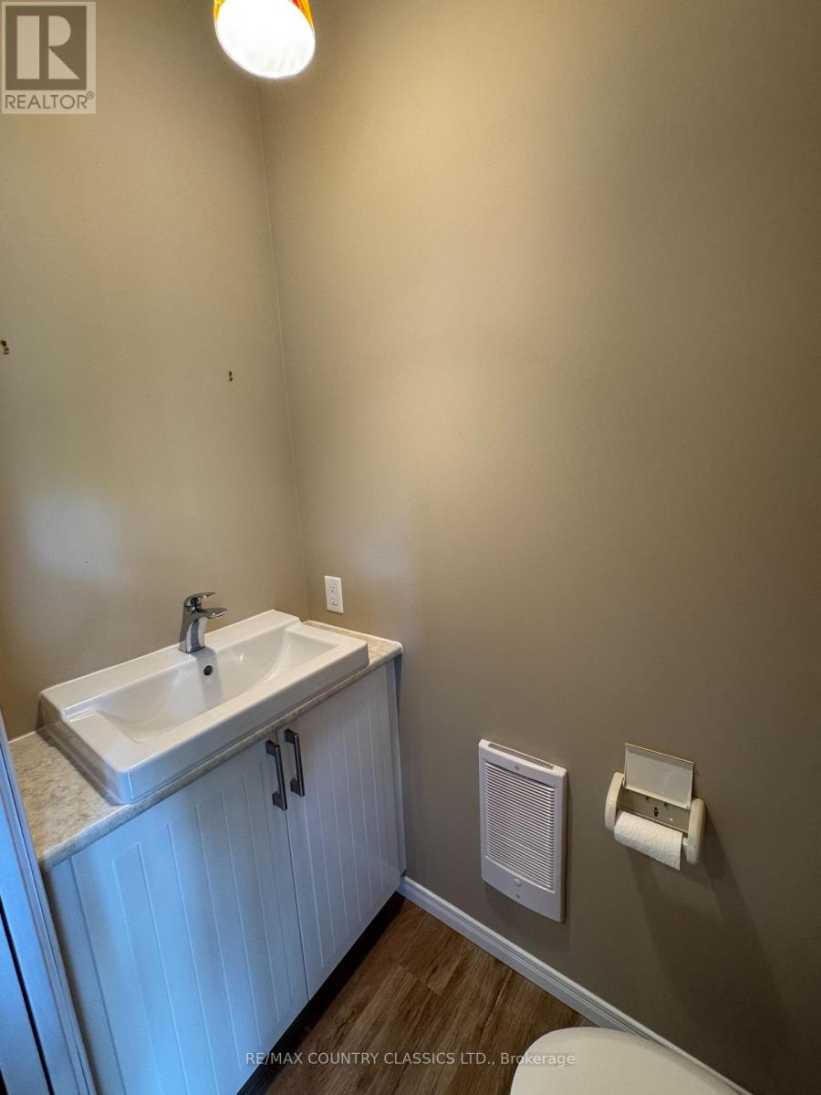 27241 Highway 28 S, Highlands East (Cardiff Ward), Ontario  K0L 1M0 - Photo 18 - X12183996
