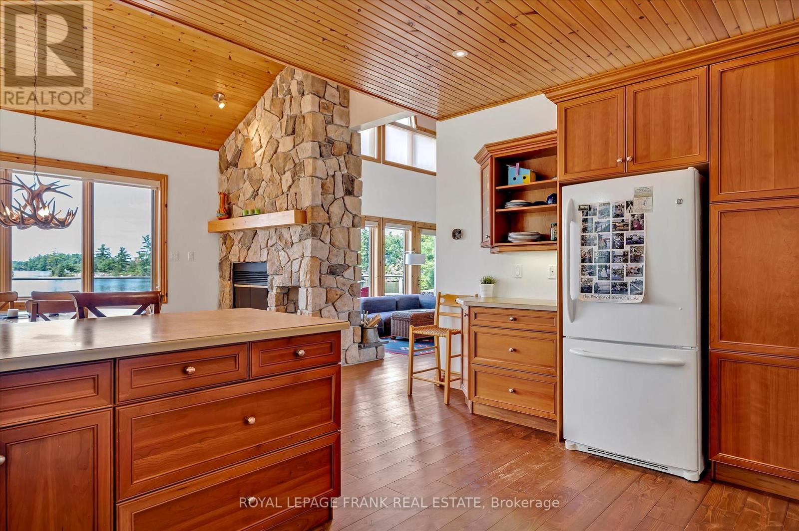 484 Juniper Island, Douro-Dummer, Ontario  K0L 2C0 - Photo 19 - X12184091