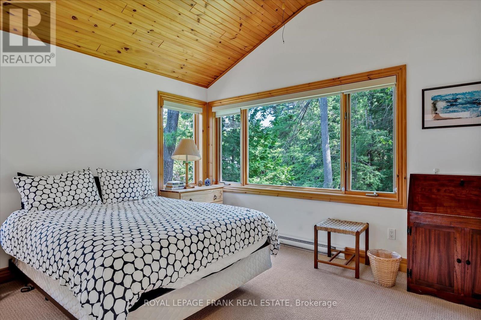484 Juniper Island, Douro-Dummer, Ontario  K0L 2C0 - Photo 30 - X12184091
