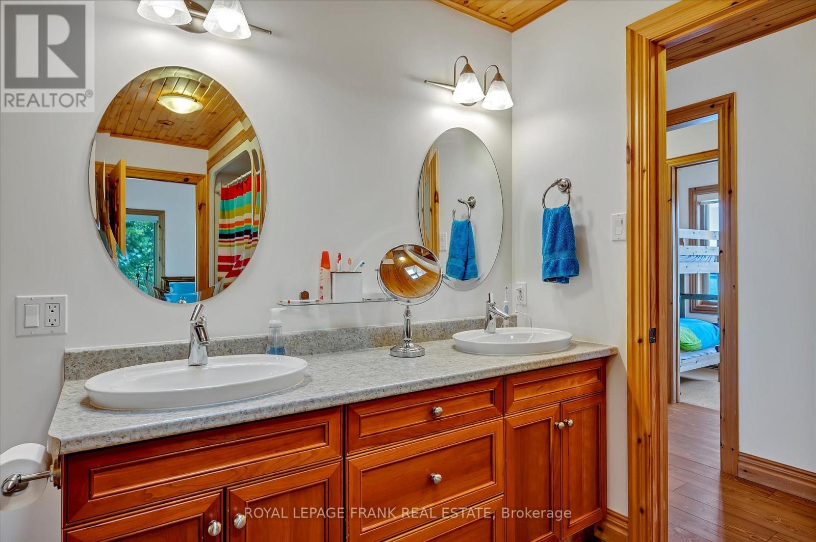 484 Juniper Island, Douro-Dummer, Ontario  K0L 2C0 - Photo 32 - X12184091