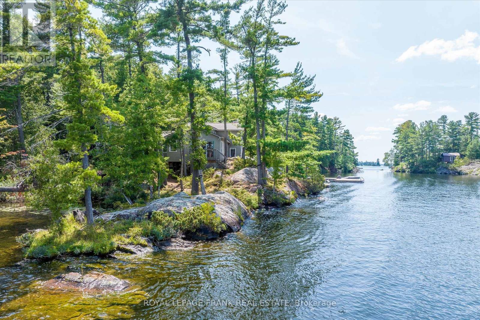 484 Juniper Island, Douro-Dummer, Ontario  K0L 2C0 - Photo 40 - X12184091