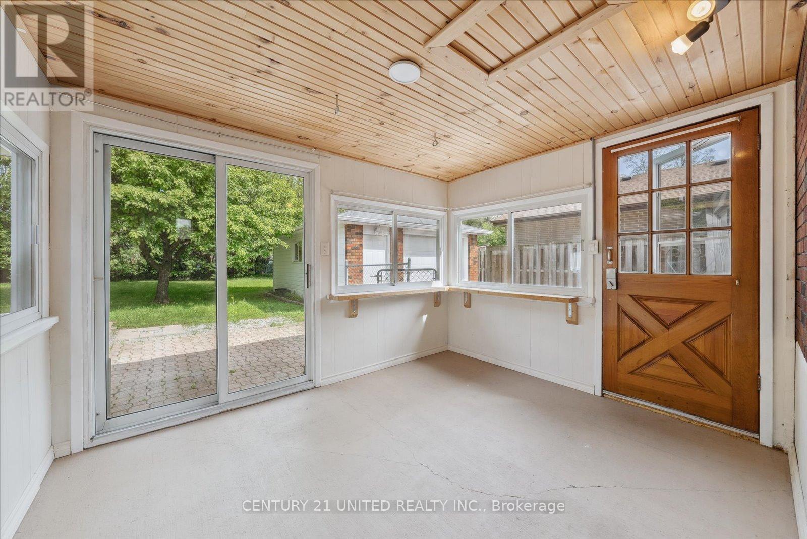 1294 Victory Drive, Peterborough Central (Old West End), Ontario  K9J 4T7 - Photo 23 - X12184144