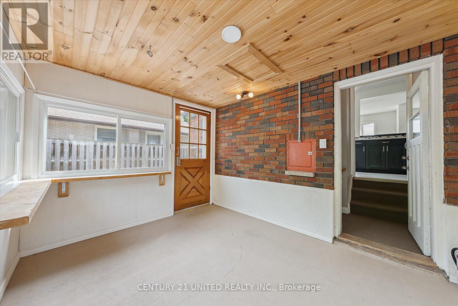 1294 Victory Drive, Peterborough Central (Old West End), Ontario  K9J 4T7 - Photo 24 - X12184144