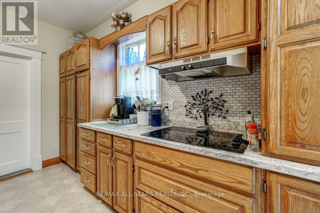 76 Bond Street W, Kawartha Lakes (Lindsay), Ontario  K9V 3R4 - Photo 10 - X12184203