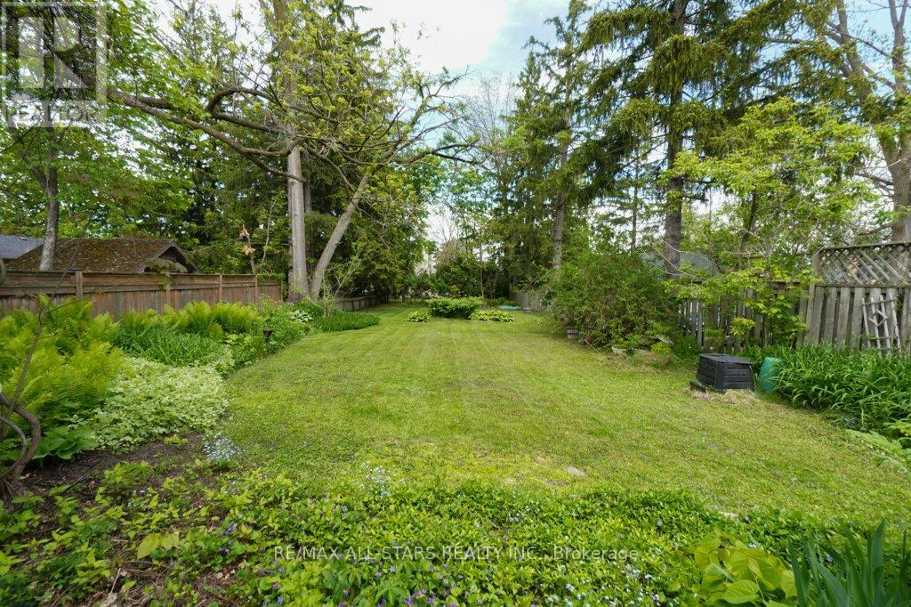 76 Bond Street W, Kawartha Lakes (Lindsay), Ontario  K9V 3R4 - Photo 36 - X12184203