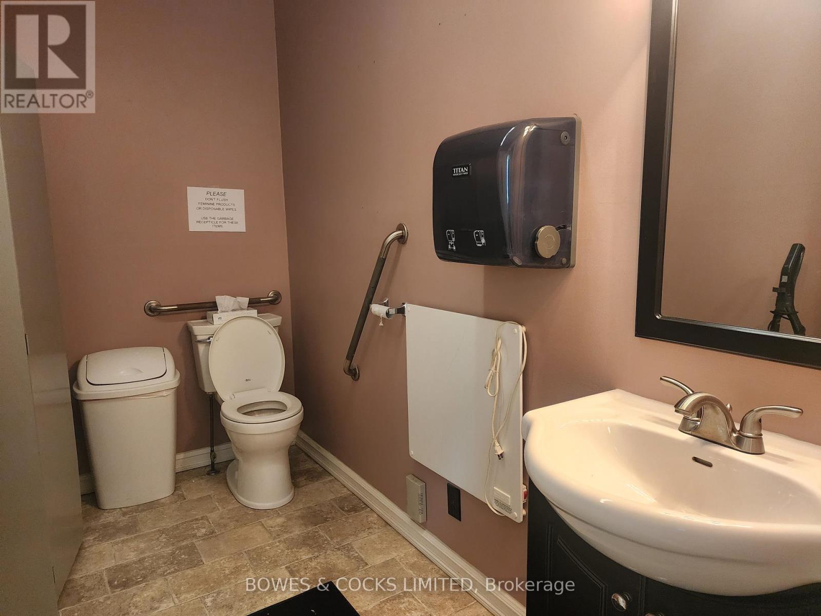 315 Reid Street, Peterborough Central (North), Ontario  K9J 2W1 - Photo 13 - X12184347
