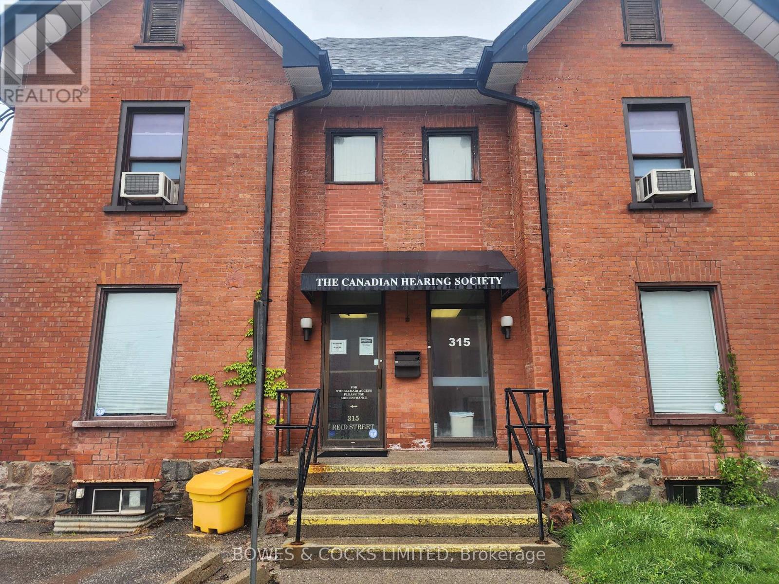 315 Reid Street, Peterborough Central (North), Ontario  K9J 2W1 - Photo 2 - X12184347