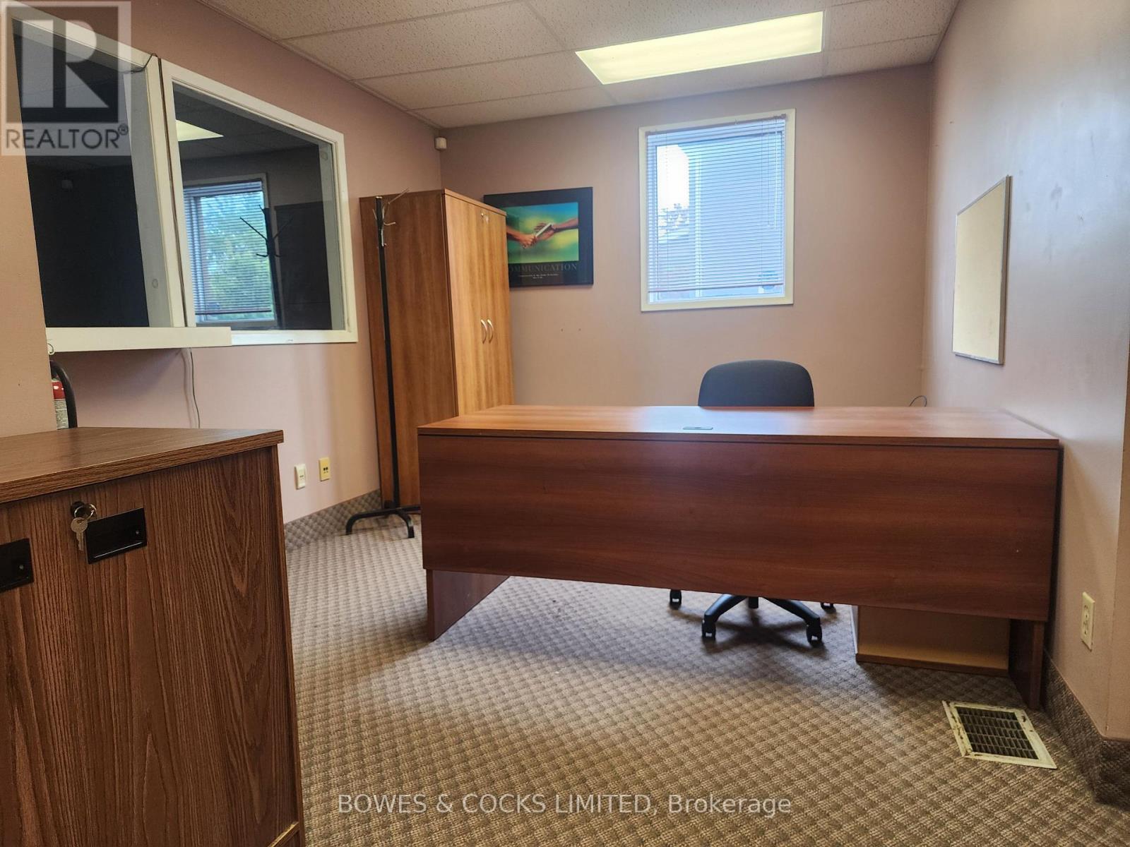315 Reid Street, Peterborough Central (North), Ontario  K9J 2W1 - Photo 9 - X12184347