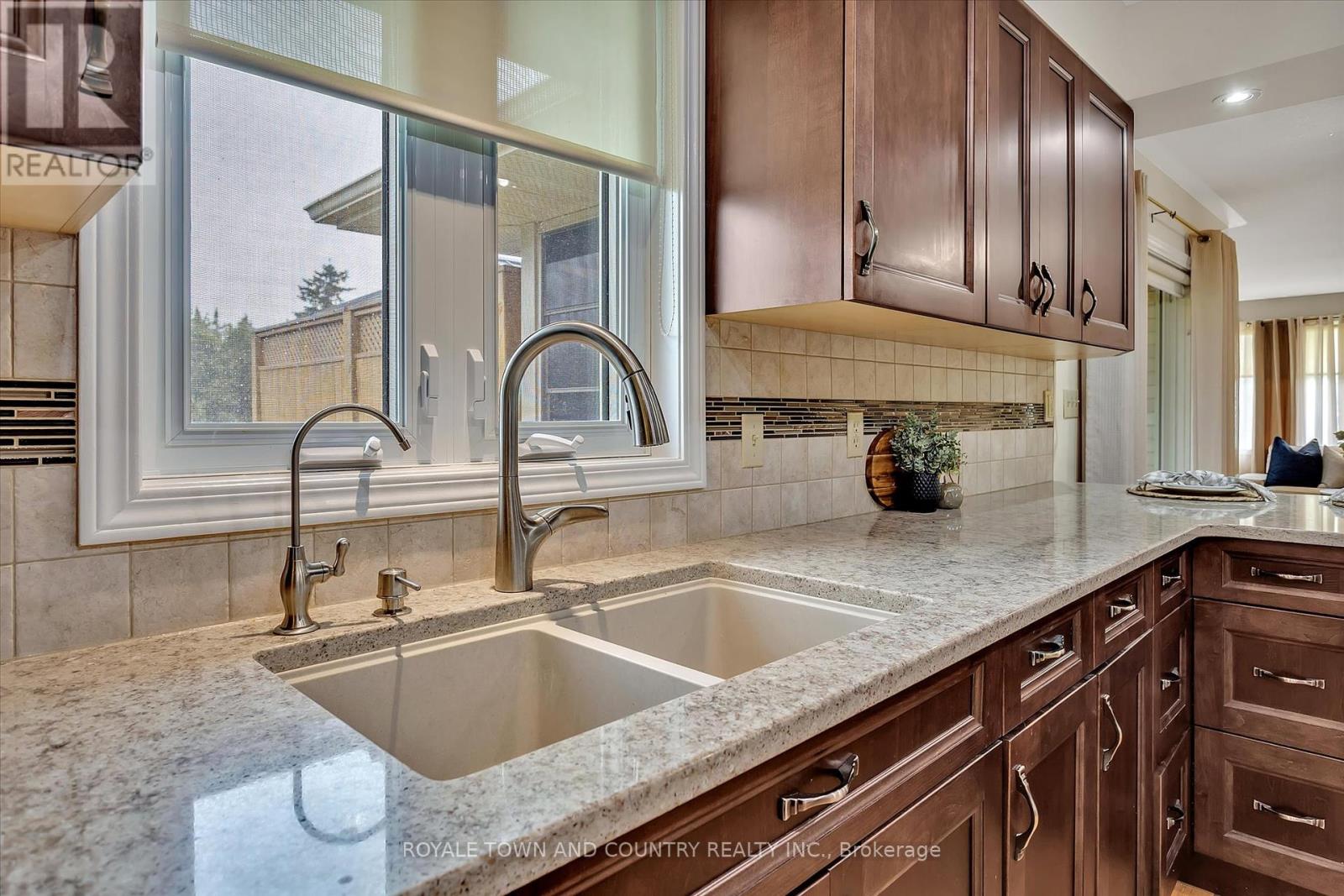 1734 Barton Drive, Selwyn, Ontario  K0L 2H0 - Photo 14 - X12184387