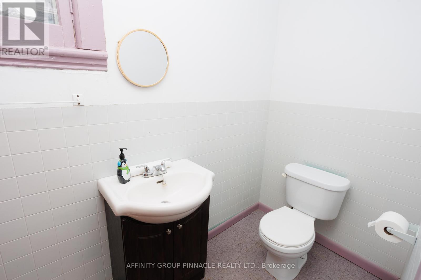 221 Kent Street W, Kawartha Lakes (Lindsay), Ontario  K9V 2Z1 - Photo 22 - X12184425
