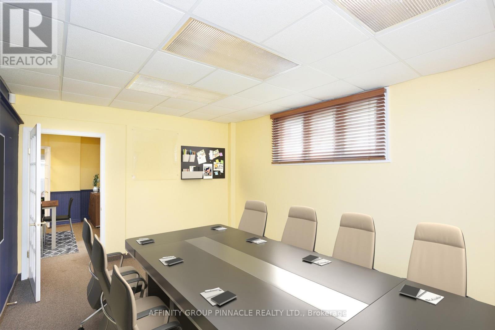 221 Kent Street W, Kawartha Lakes (Lindsay), Ontario  K9V 2Z1 - Photo 27 - X12184425