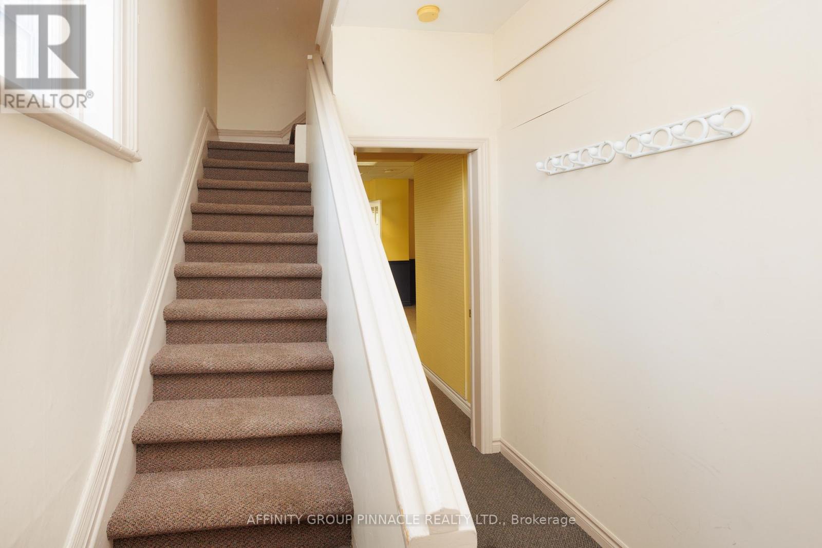 221 Kent Street W, Kawartha Lakes (Lindsay), Ontario  K9V 2Z1 - Photo 31 - X12184425