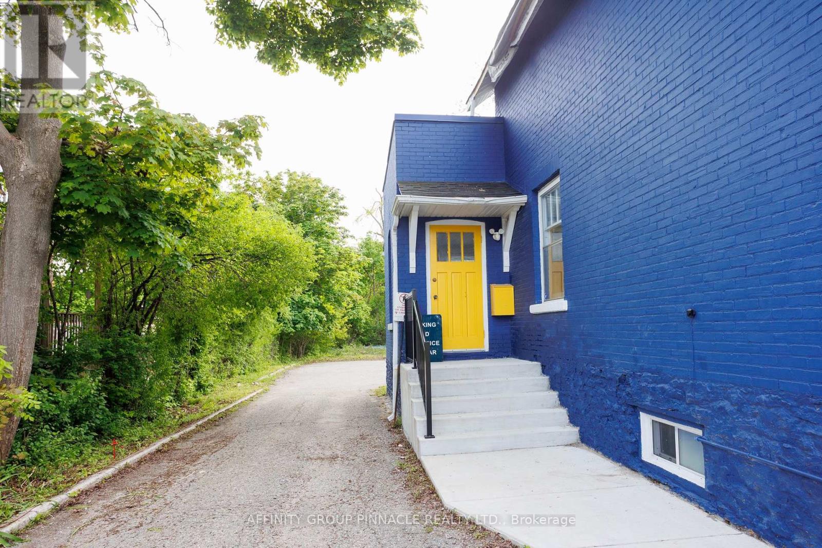 221 Kent Street W, Kawartha Lakes (Lindsay), Ontario  K9V 2Z1 - Photo 5 - X12184425