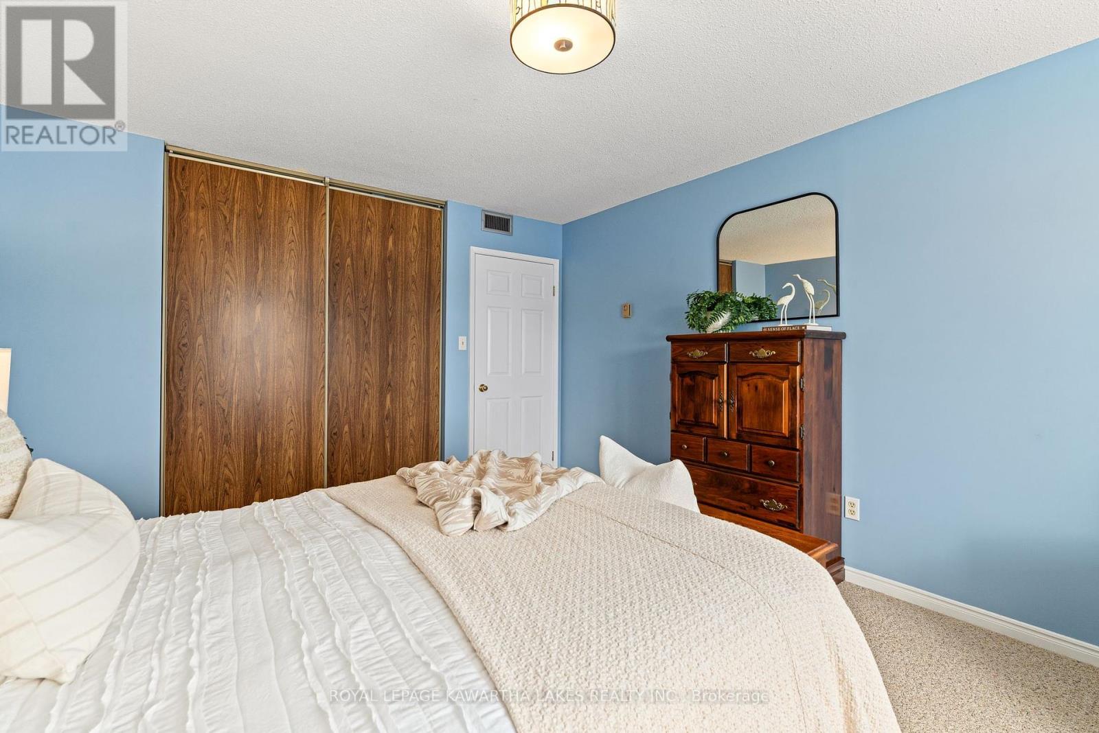 303 - 2 Heritage Way, Kawartha Lakes (Lindsay), Ontario  K9V 5P5 - Photo 33 - X12184565
