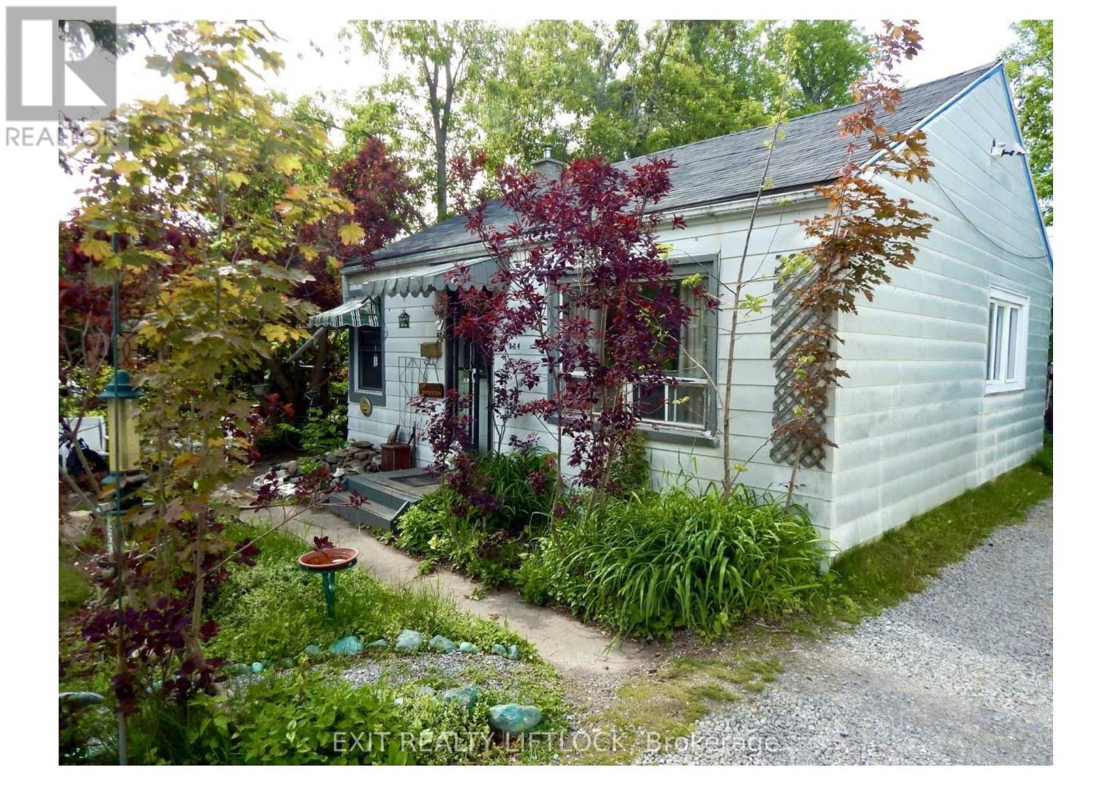 784 Duffus Street, Peterborough Central (South), Ontario  K9J 4K4 - Photo 3 - X12185024