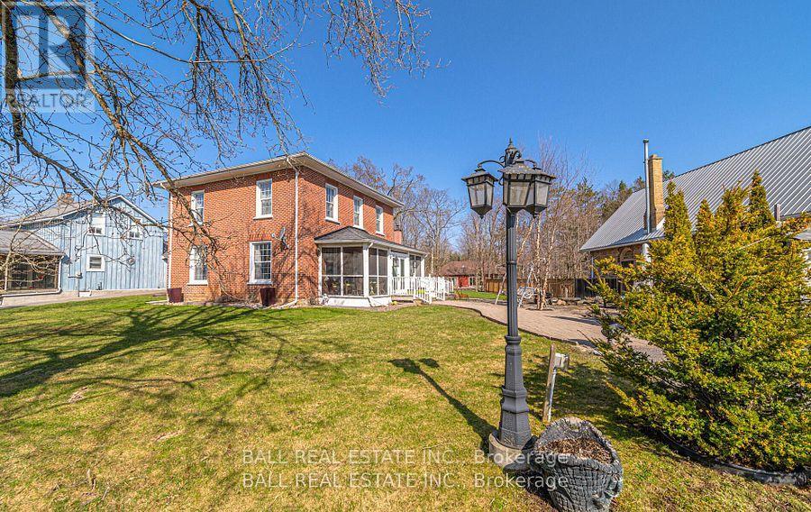 2756 Chalmers Avenue, Smith-Ennismore-Lakefield (Lakefield), Ontario  K0L 3G0 - Photo 3 - X12185040
