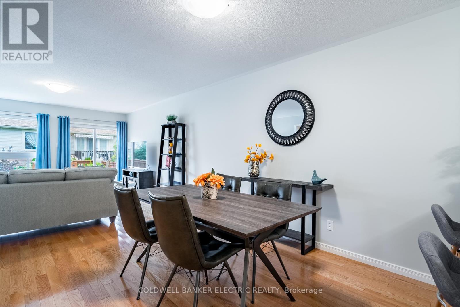 10 - 861 Wentworth Street, Peterborough West (Central), Ontario  K9J 8R7 - Photo 5 - X12185719