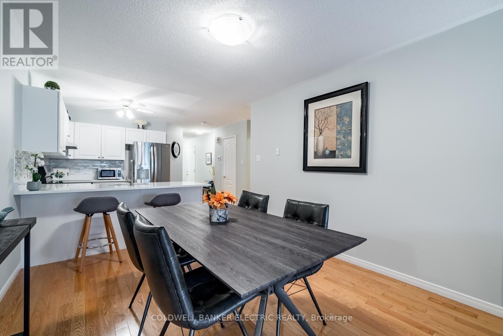 10 - 861 Wentworth Street, Peterborough West (Central), Ontario  K9J 8R7 - Photo 7 - X12185719