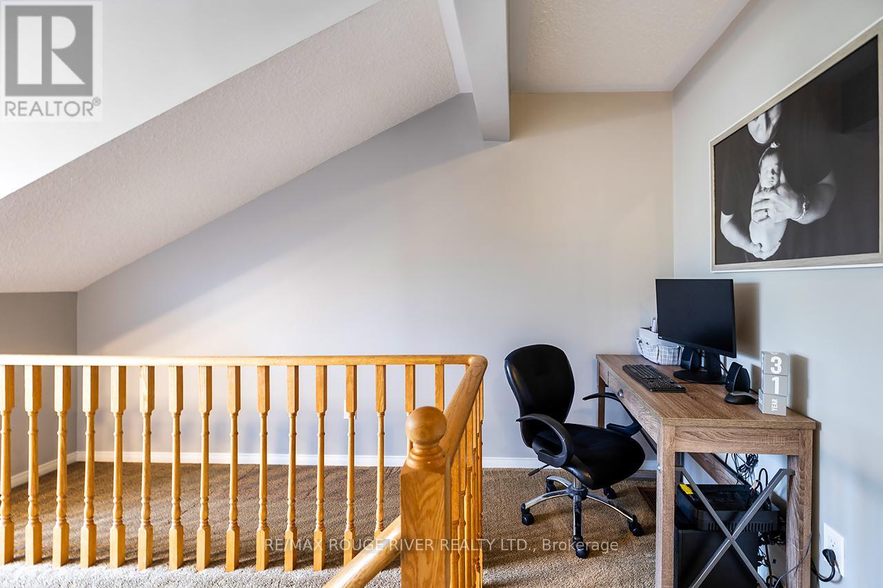1330 Eagle Crescent, Peterborough West (North), Ontario  K9K 2K7 - Photo 17 - X12185552