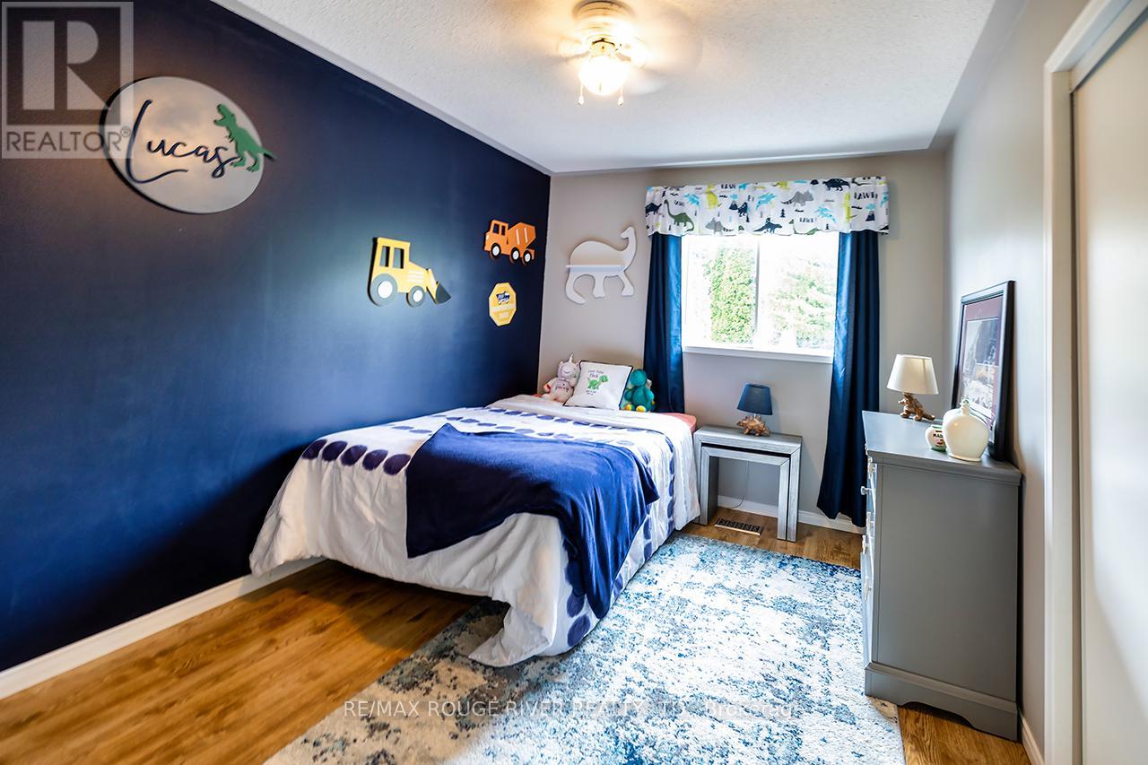1330 Eagle Crescent, Peterborough West (North), Ontario  K9K 2K7 - Photo 19 - X12185552
