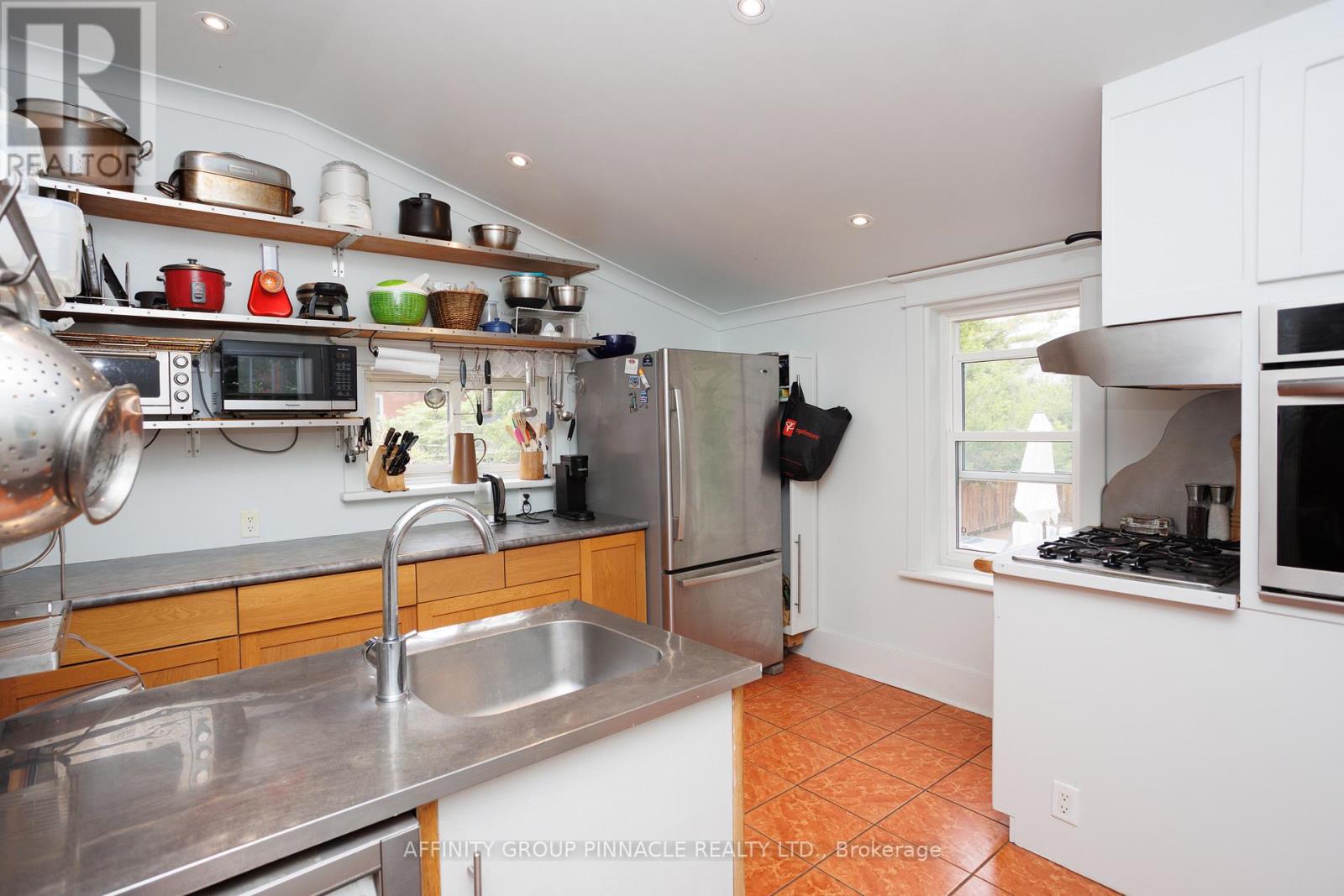 25 Francis Street, Kawartha Lakes (Lindsay), Ontario  K9V 5R8 - Photo 18 - X12185832