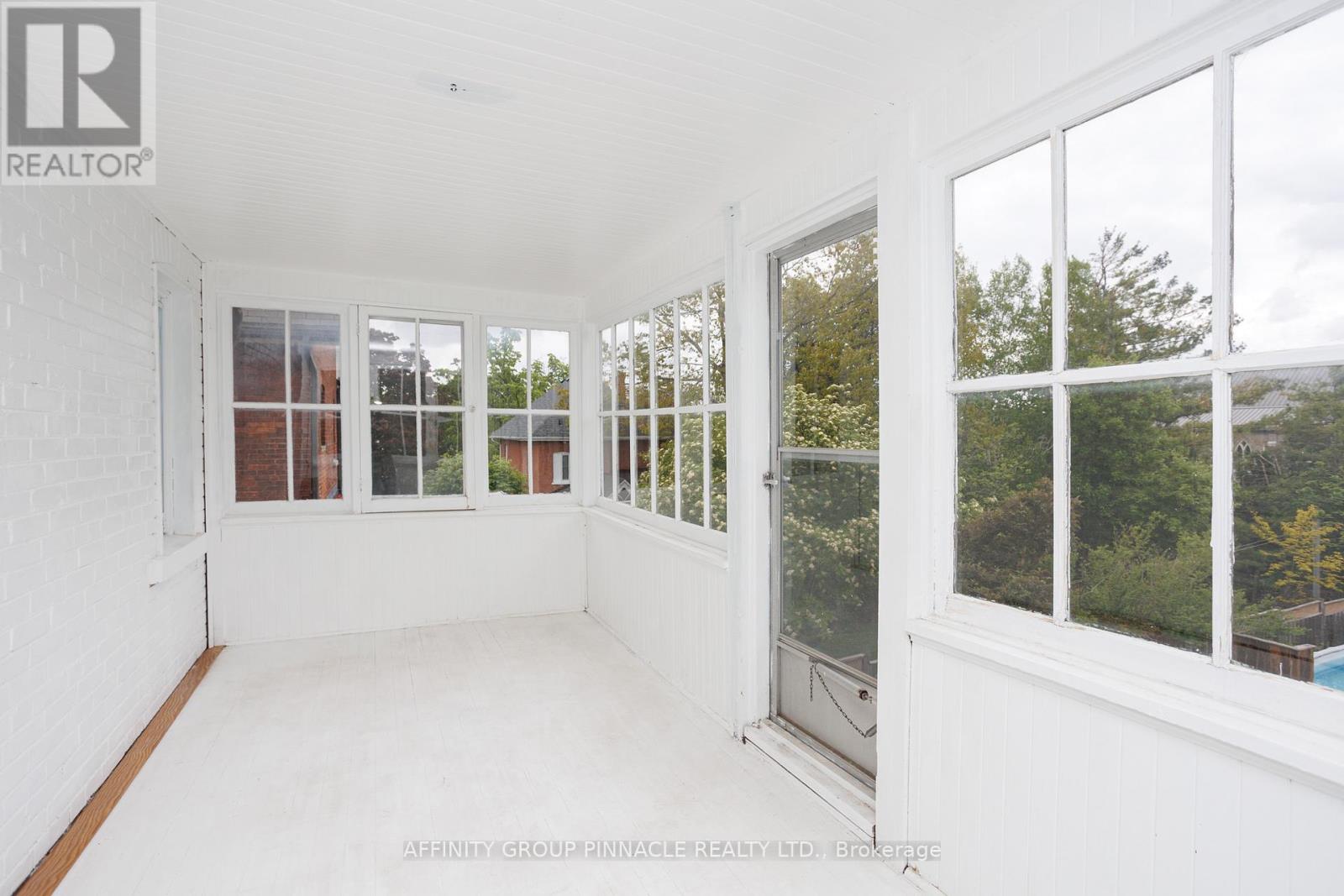 25 Francis Street, Kawartha Lakes (Lindsay), Ontario  K9V 5R8 - Photo 22 - X12185832