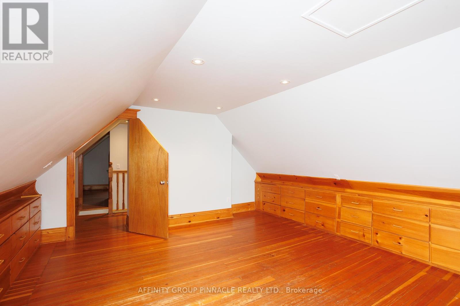 25 Francis Street, Kawartha Lakes (Lindsay), Ontario  K9V 5R8 - Photo 31 - X12185832