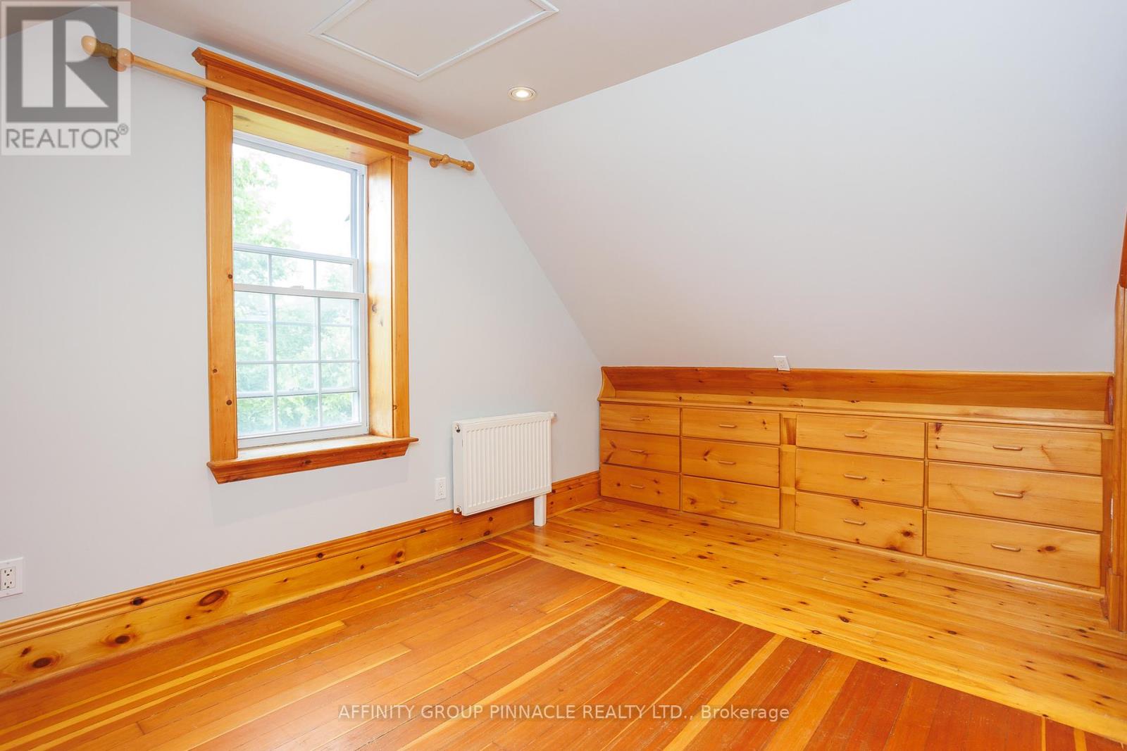 25 Francis Street, Kawartha Lakes (Lindsay), Ontario  K9V 5R8 - Photo 36 - X12185832