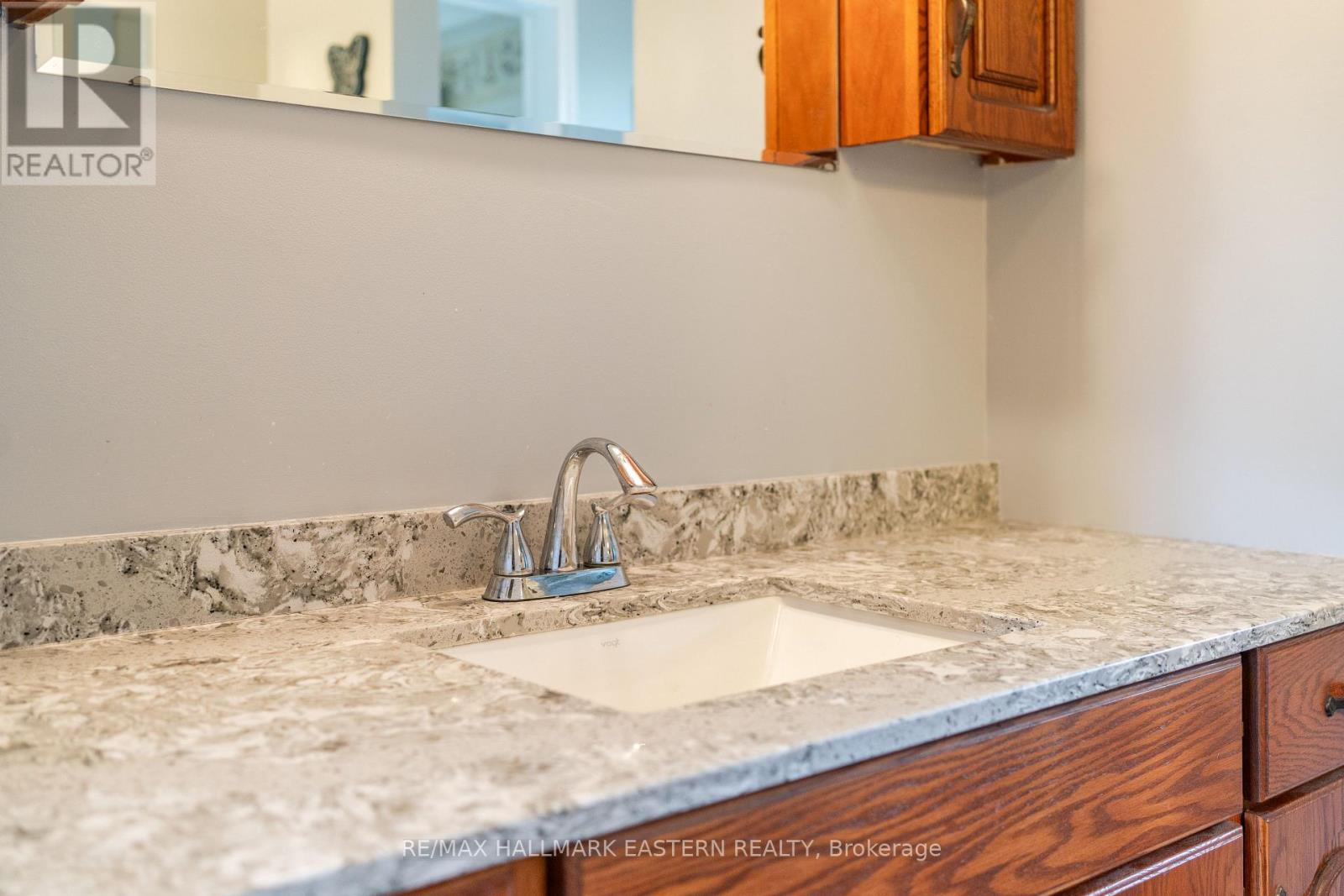 68 Division Road, Douro-Dummer, Ontario  K9J 6Y1 - Photo 18 - X12186577