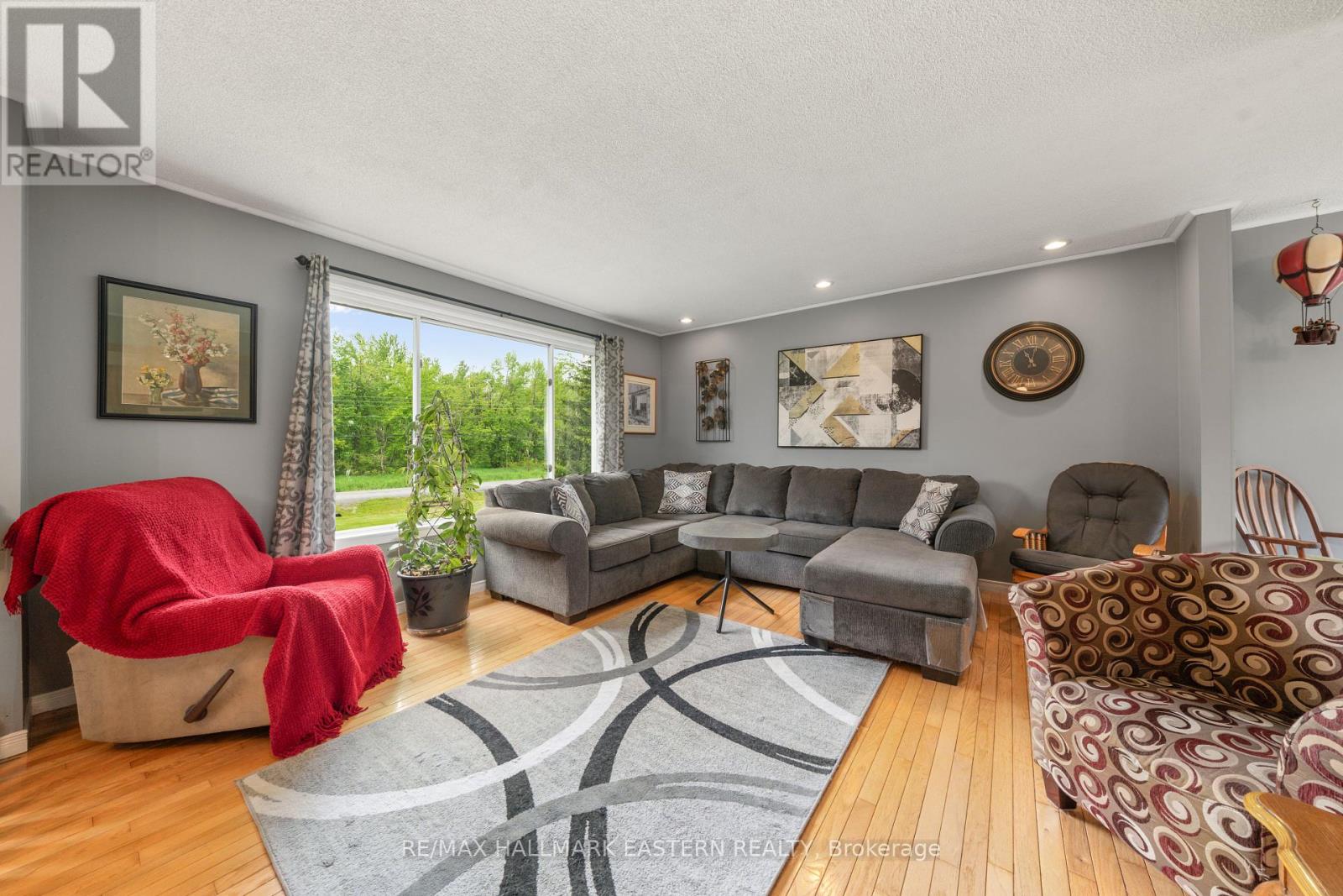 68 Division Road, Douro-Dummer, Ontario  K9J 6Y1 - Photo 7 - X12186577