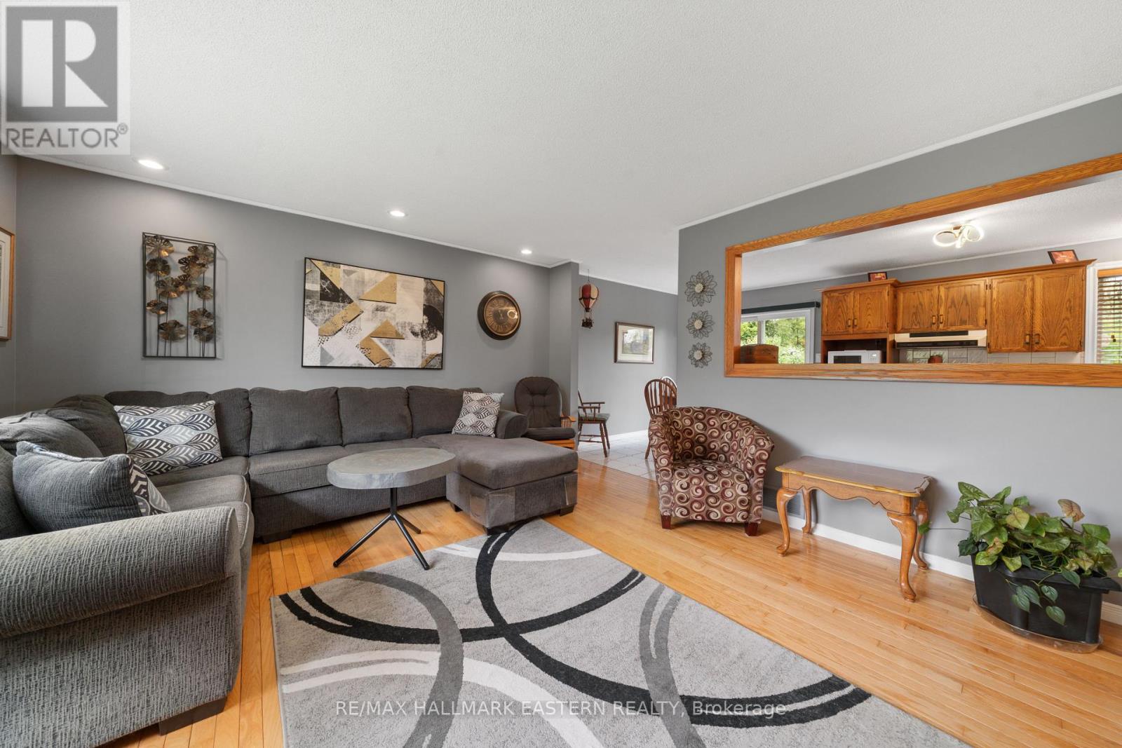 68 Division Road, Douro-Dummer, Ontario  K9J 6Y1 - Photo 8 - X12186577