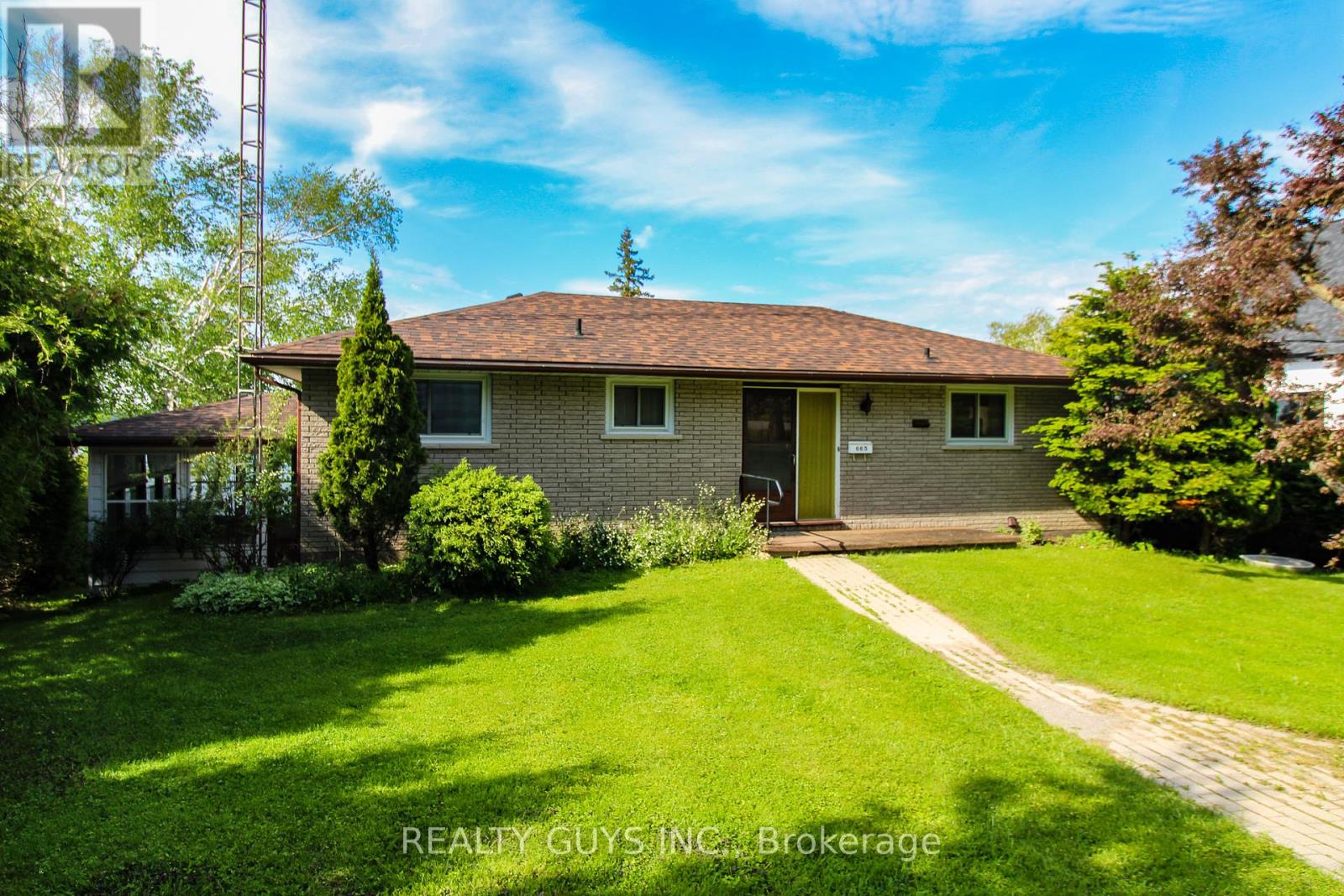 665 Fire 1 Route, Selwyn, Ontario  K9J 6X3 - Photo 5 - X12186889