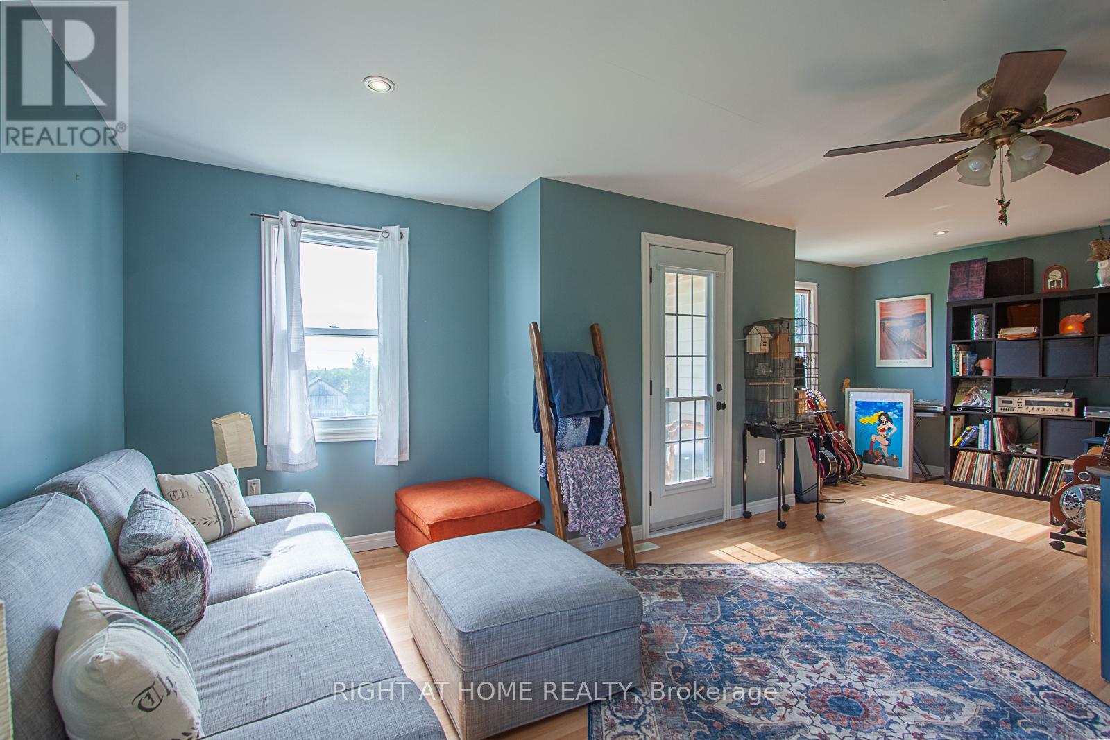 692 Emily Park Road, Kawartha Lakes (Emily), Ontario  K0L 2W0 - Photo 35 - X12187111